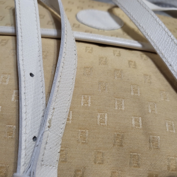 Vintage fendi bag. - Picture 7 of 8